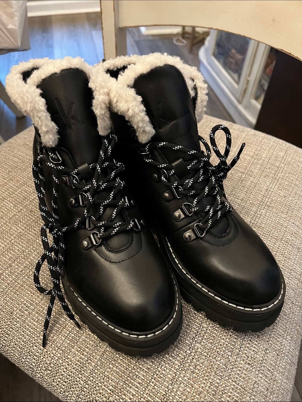 Calvin Klein Black Lace-Up Leather Shearling Trim Winter Boots sz 7.5 NWOT
